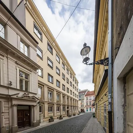 Apartman I & I Apart, Garage - Historical Old Town Pozsony