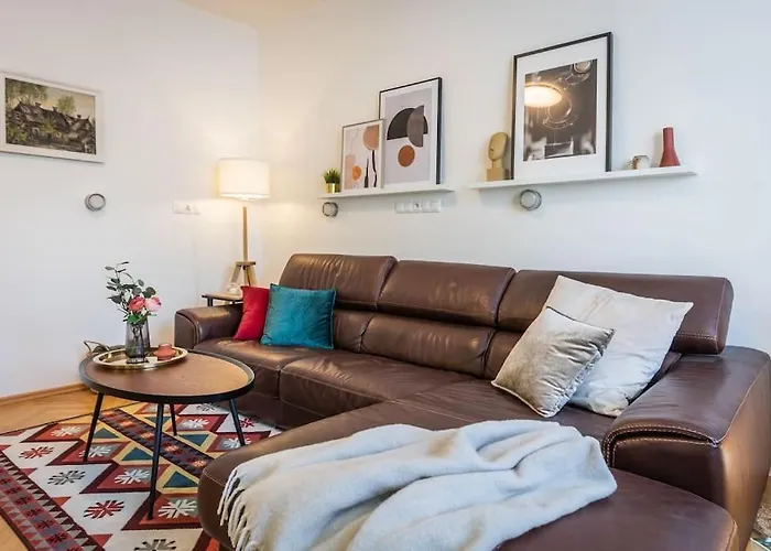 I & I Apart, Garage - Historical Old Town Apartmán