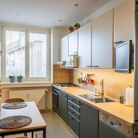 شقة I & I Apart, Garage - Historical Old Town