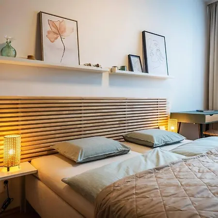 I & I Apart, Garage - Historical Old Town براتسيلافا