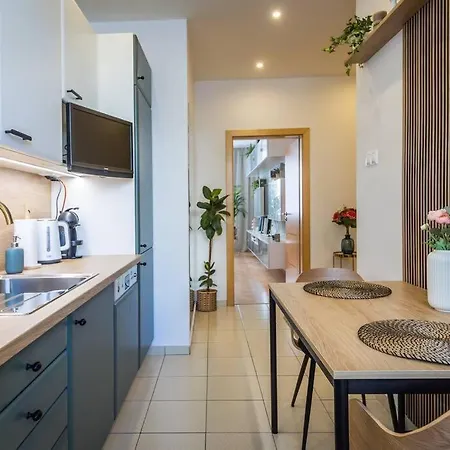 شقة I & I Apart, Garage - Historical Old Town *